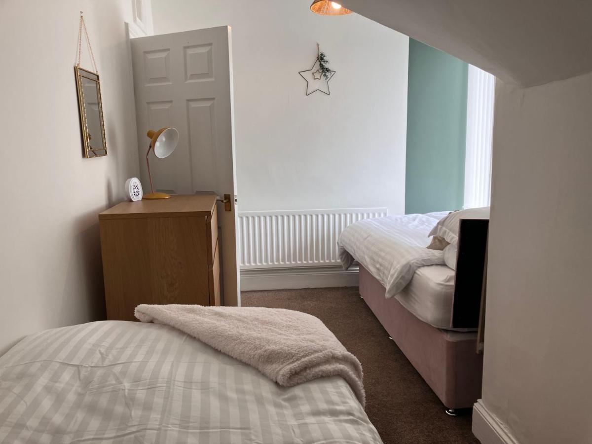 Romford Cottage - Close To Centre, Hospital Crownworks Studio Nissan And Stadium Of Light Sunderland  Exterior photo